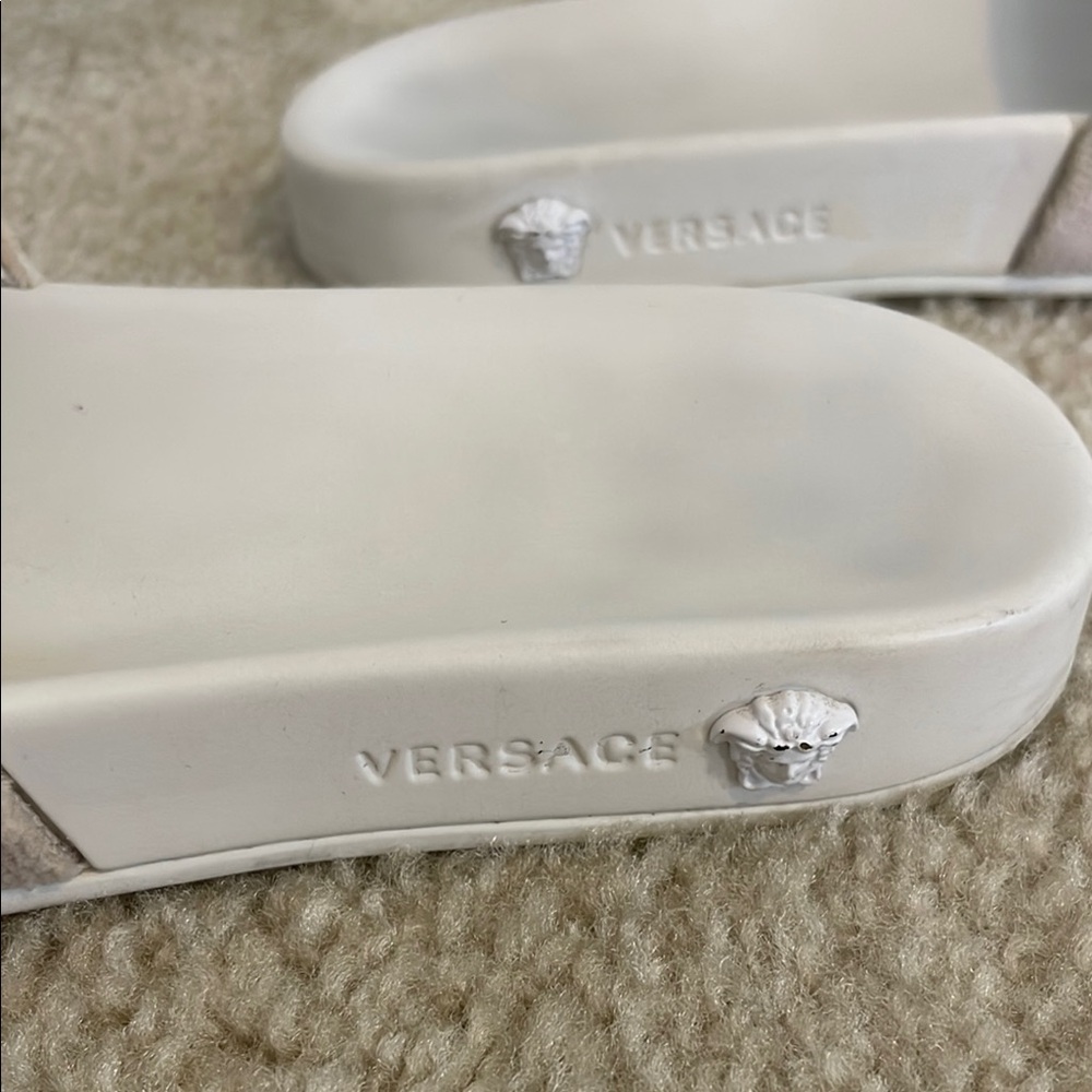 Versace Ivory Logo Slides - Picture 3 of 4